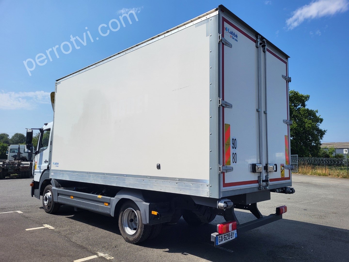 VOLVO ATEGO 818 4X2 photo 4